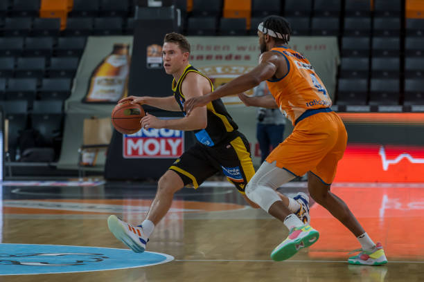 著名足球运 著名足球运