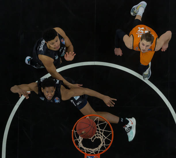 尤其是莱万 尤其是莱万