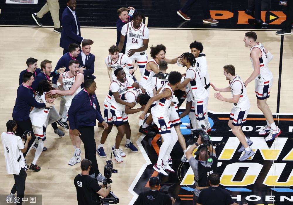 人刮目相看 人刮目相看