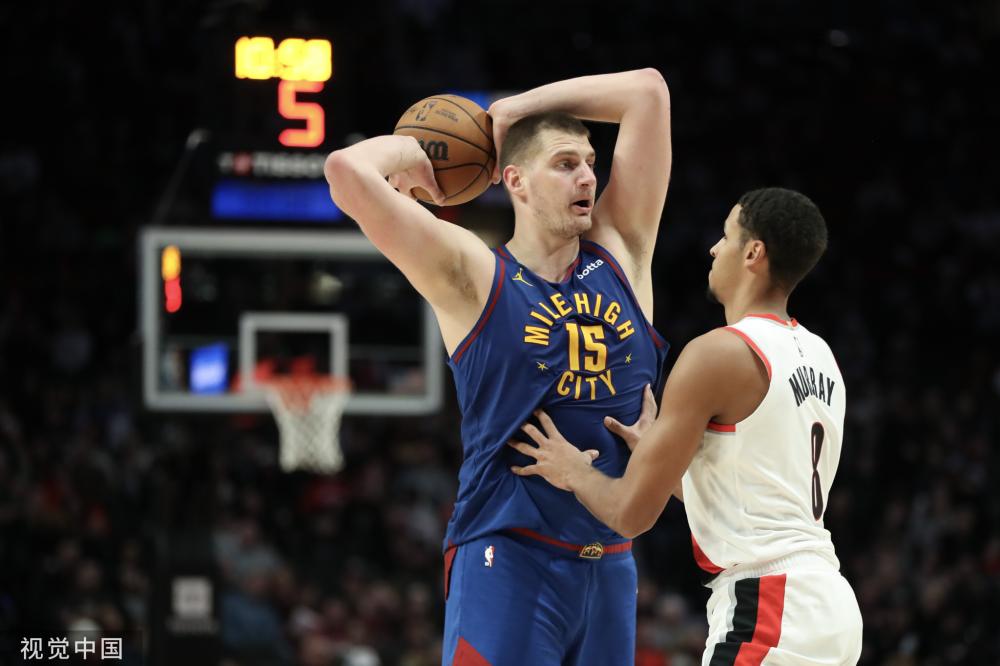 功送至篮下 功送至篮下